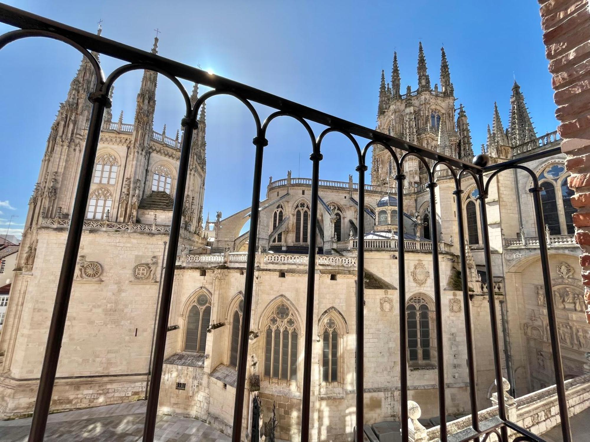 Burgo Acariciando La Catedral Vista Espectacular 아파트 외부 사진